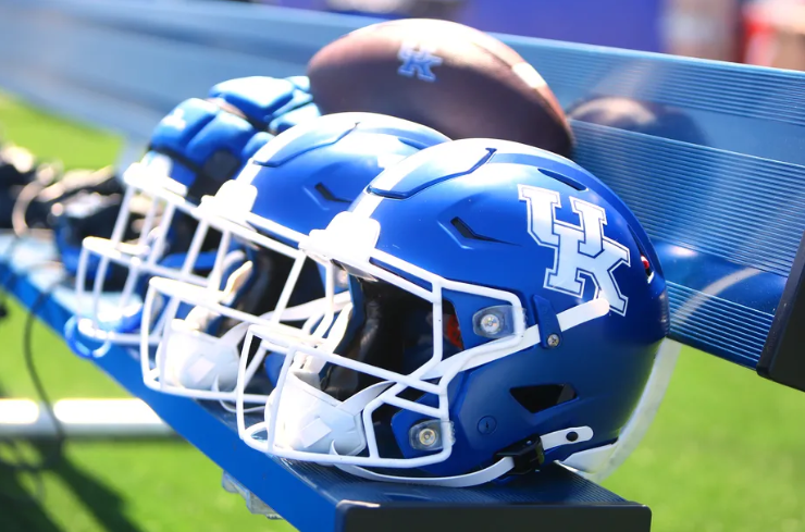 WILDCATS NEWS: 3-Star Overtime Is “Blessed” And “Excited” About Receiving An Offer From Kentucky, Believes Mike Pope Is An “Amazing Coach” And Was Thrilled About His Selection.