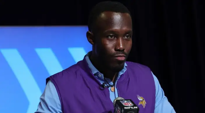 VIKINGS LATEST UPDATE: Minnesota Vikings To Cut Former 1st-Round Pick To Avoid Losing Talent. As Vikings Plan To Move Forward With Only Five Safeties This Fall.